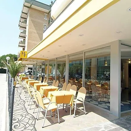 Hotell Fabius 3*